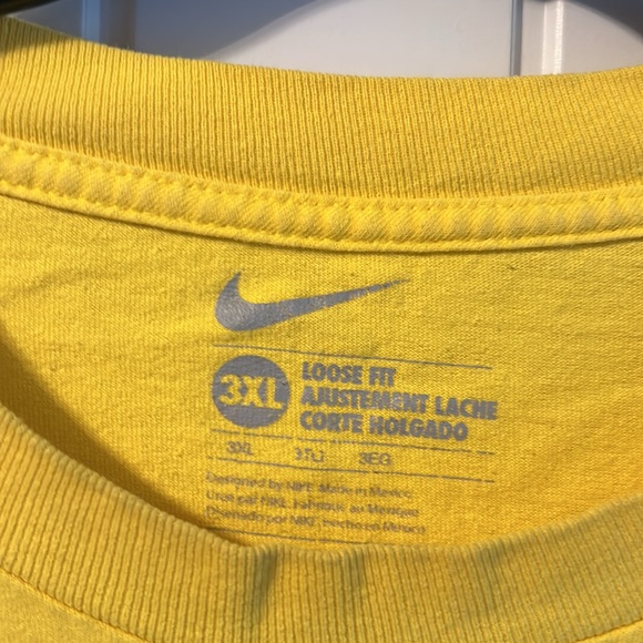 Nike - Picture 3 of 4